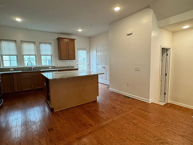 6 Ambrosia Ct #6 — Photo 33