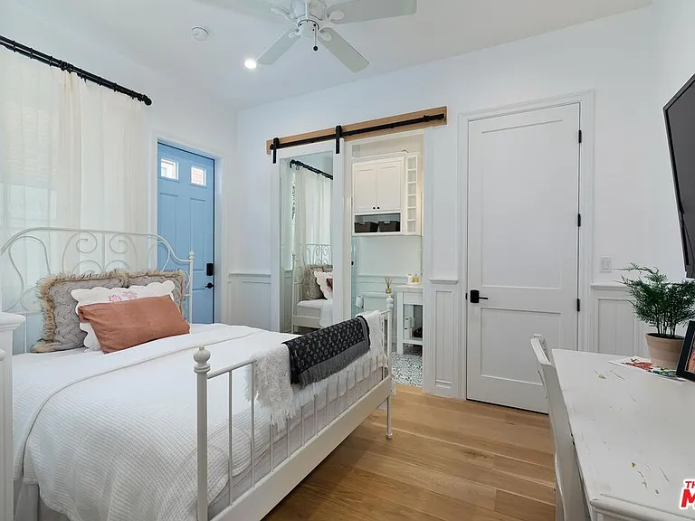 10810 Wilkins Ave — Photo 21