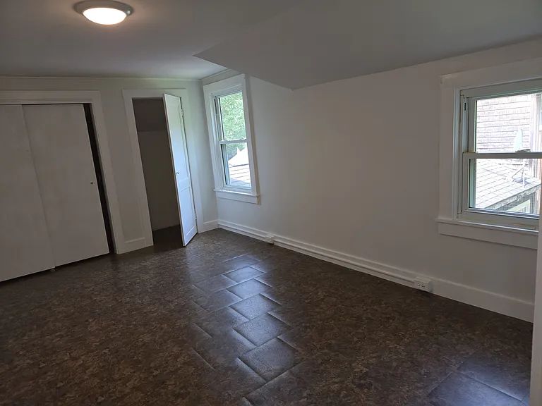 25 Falmouth Rd — Photo 6