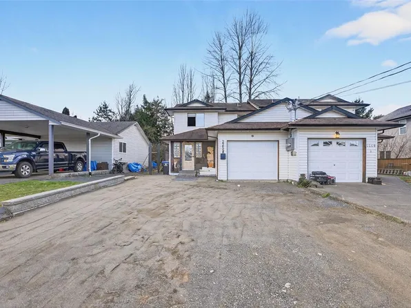 2259 Urquhart Ave #A, Courtenay, BC V9N 7W3