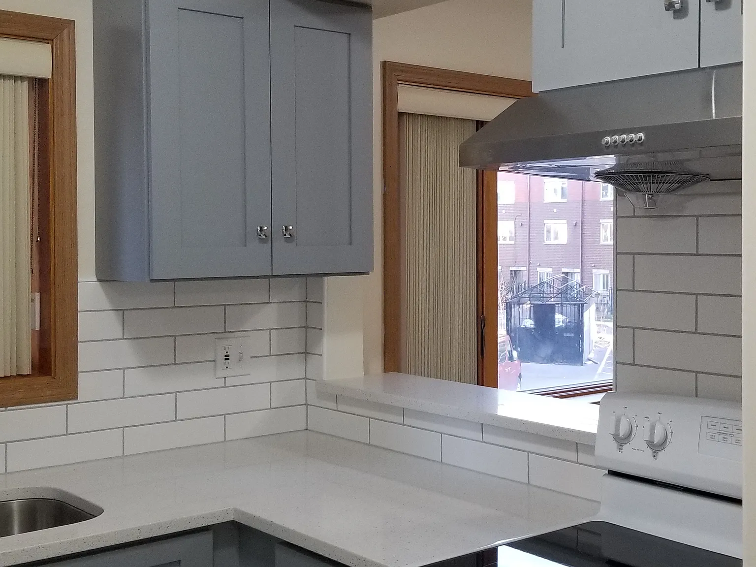 3 bed, 900 sqft, $2,000 — Photo 4