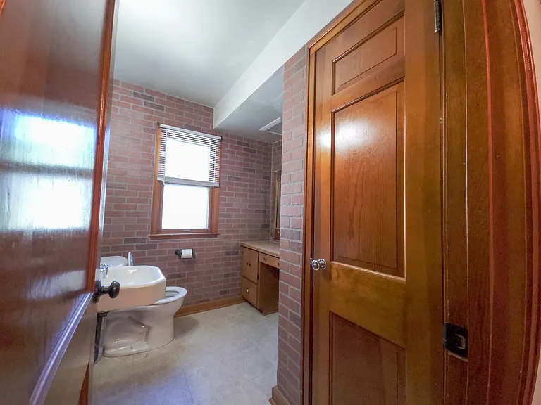 4844 N Iroquois Ave — Photo 11