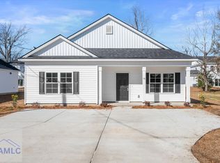 94 Rosemont St, Richmond Hill, GA 31324