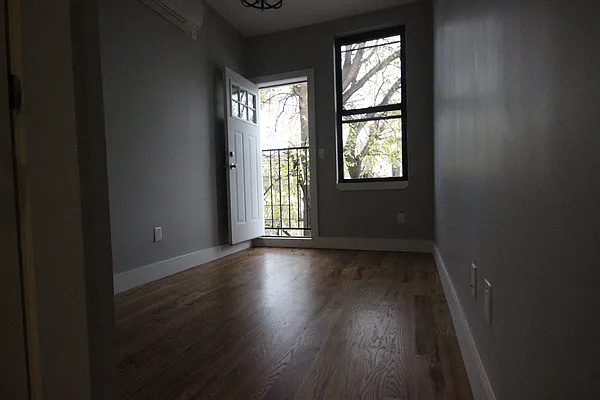 Rented by Nooklyn NYC LLC | media 10