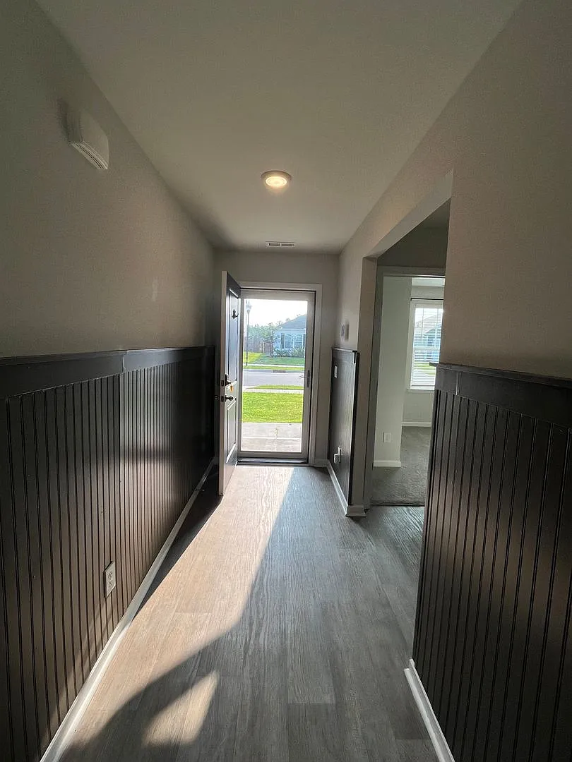 Discover a well-appointed 3-bedroom, 2-bath home in Leland, NC — Photo 3