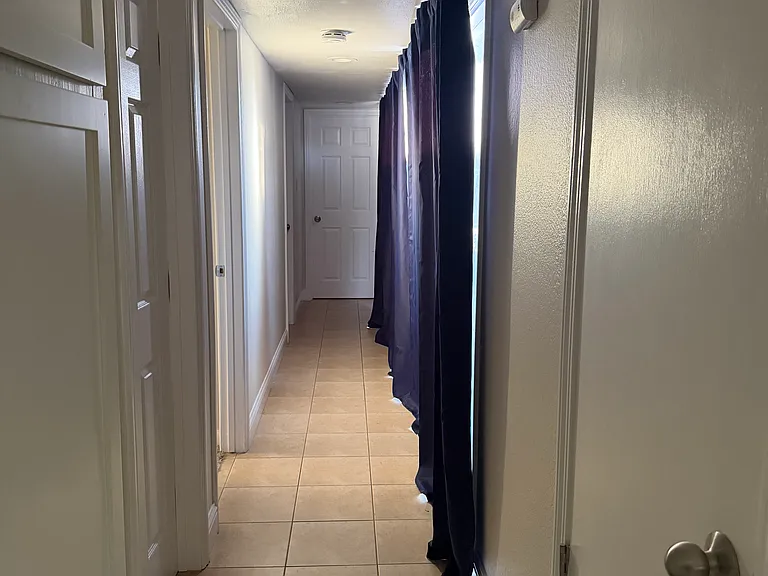 6121 Westholme Way — Photo 4