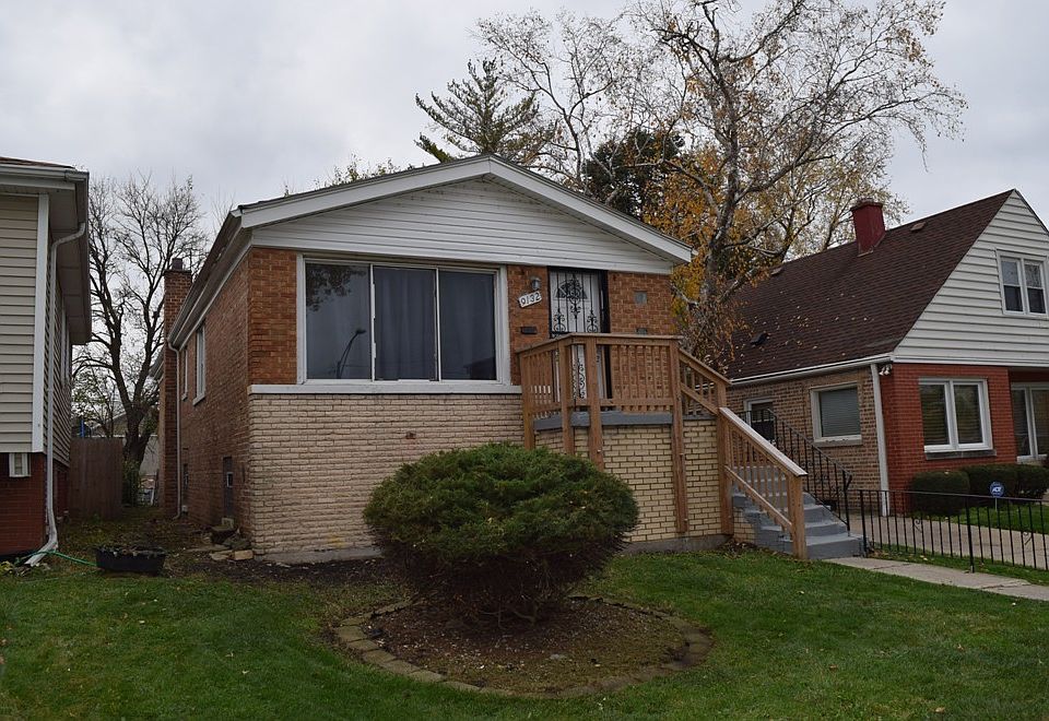 1st image of 9132 S Crandon Ave