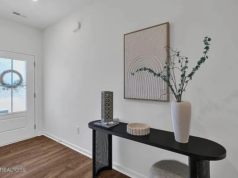 12301 Manhattan Ln — Photo 15