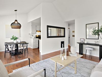 525 Mandana Blvd APT 301, Oakland, CA, 94610