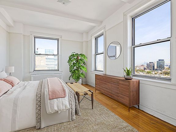 5th image of 41 Eastern Pkwy APT 11D
