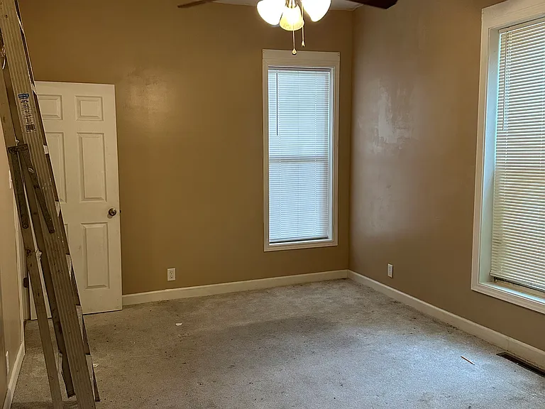 1004 Mechanic St — Photo 7