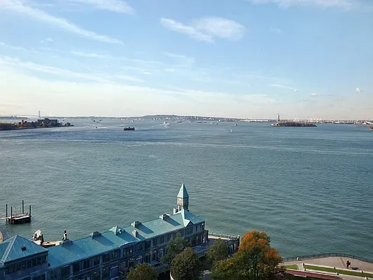 Sold by Sotheby's International Realty | media 2