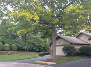 1086 N Spoede Rd, Saint Louis, MO 63146