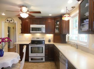 2582 Valley View Dr, Huntingdon Valley, PA 19006