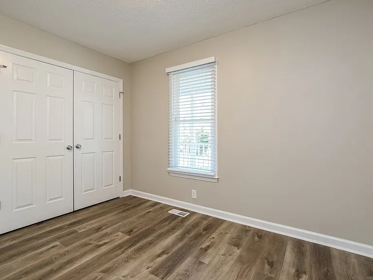 3007 Brittany Dr — Photo 12