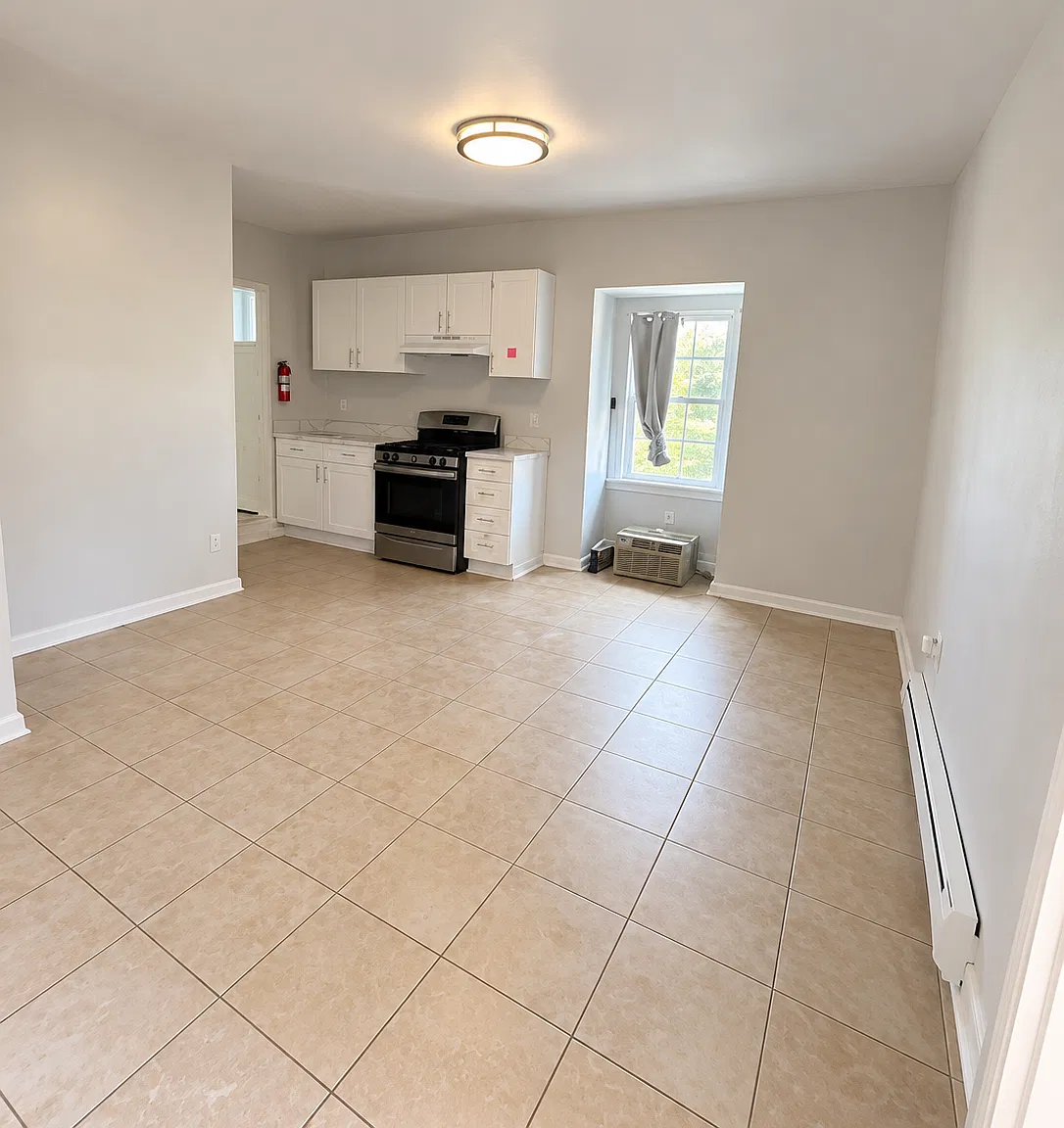 1 bed, 600 sqft, $1,310 — Photo 3