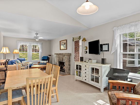 4th image of 66 Rose Hill Rd