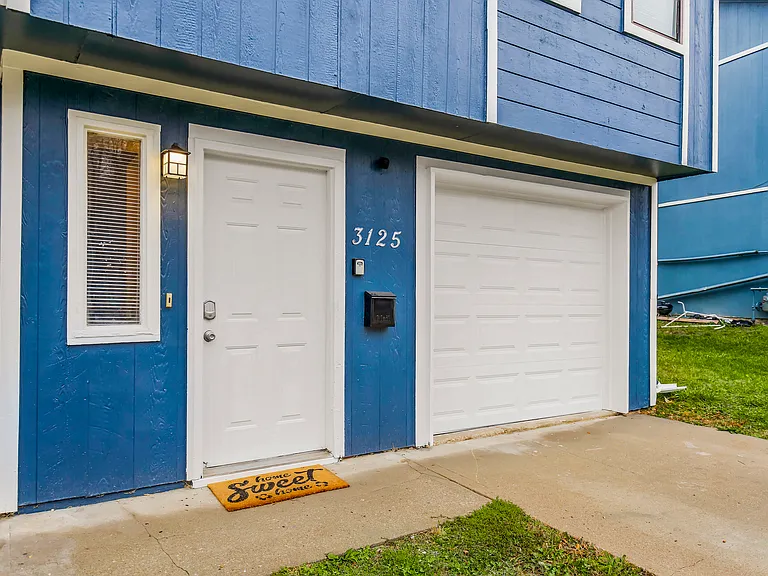 3125 Eaton St — Photo 3