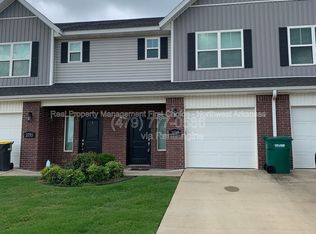 2757 W Kilimanjaro Way, Rogers, AR 72758