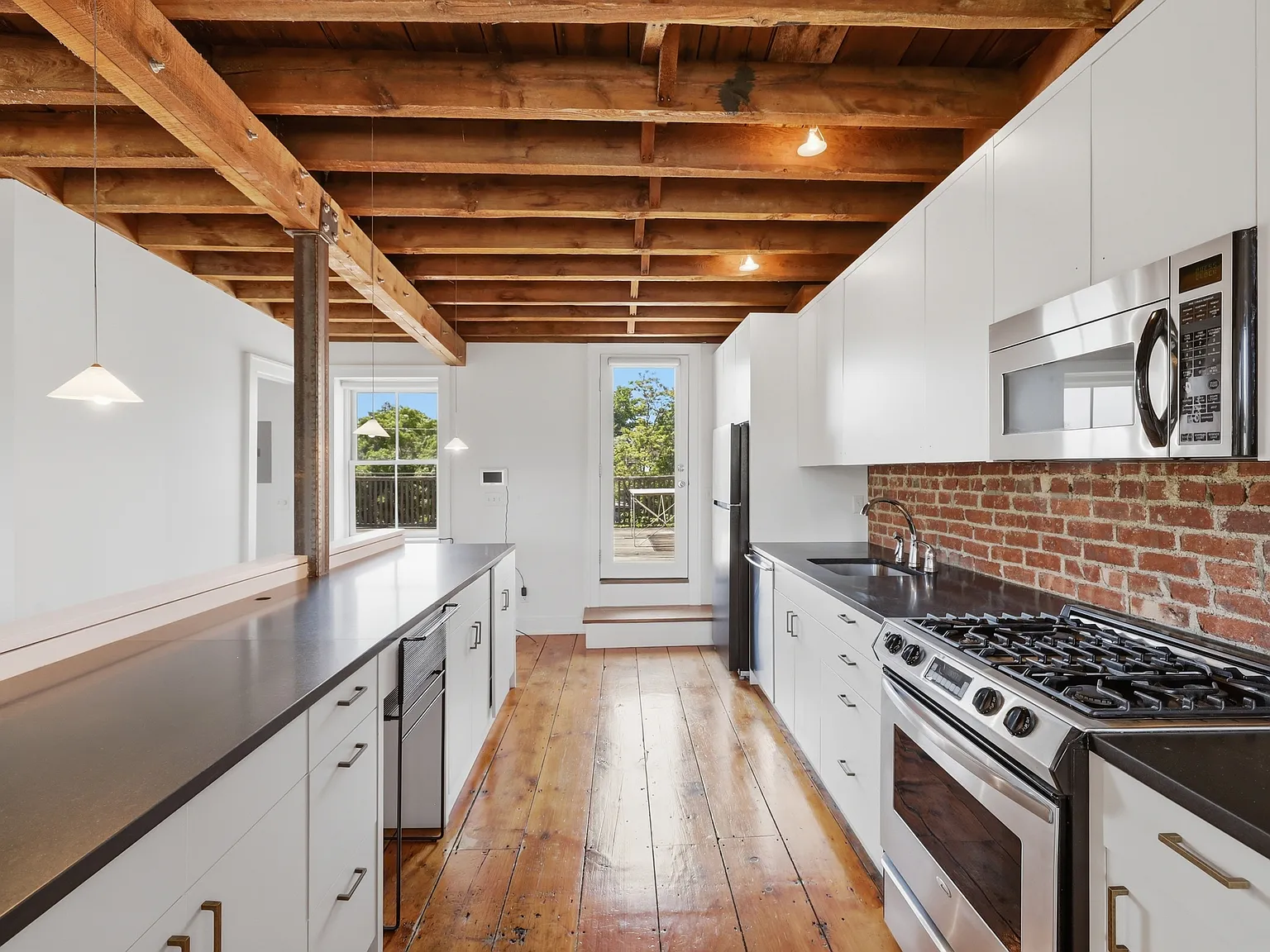 1 bed, 925 sqft, $3,750 — Photo 4