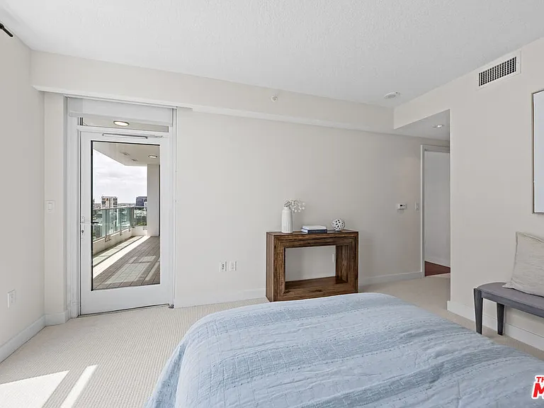 3141 Michelson Dr #1506 — Photo 19