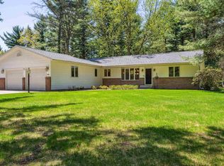 5520 Barberry Dr, Wisconsin Rapids, WI 54494