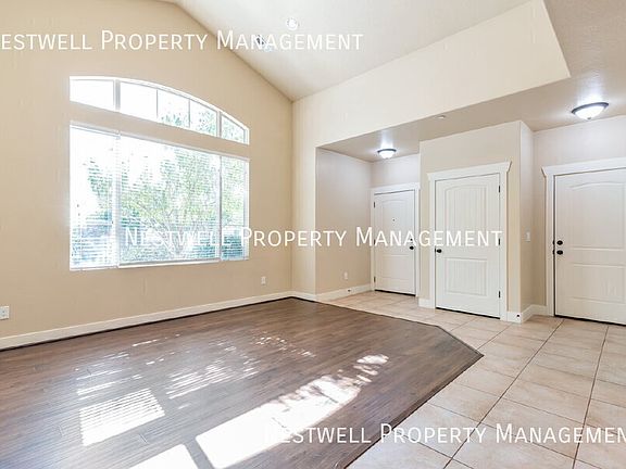 2nd image of 87 E Bridle Villa Dr