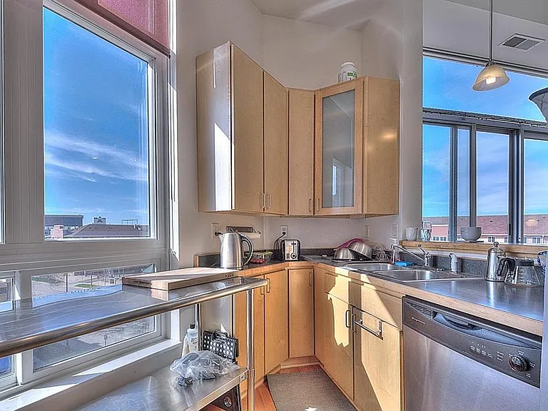 2600 University Ave SE #417 — Photo 3
