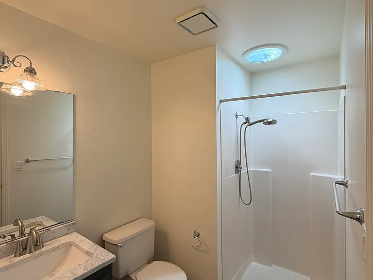 1733 NE Taurus Ct — Photo 17