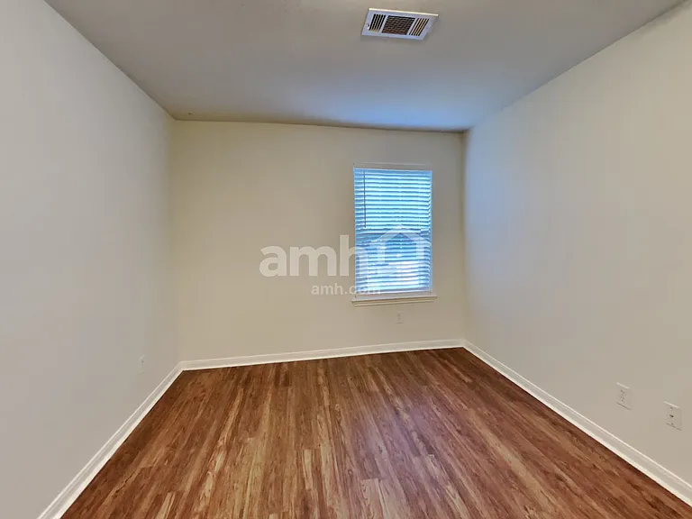 31442 Camden Village Dr — Photo 18
