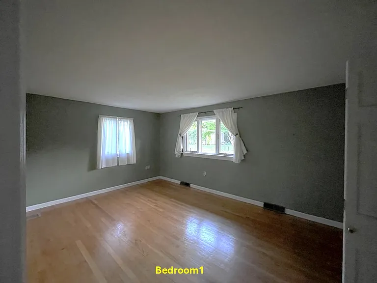 121 Huntington Rd — Photo 7