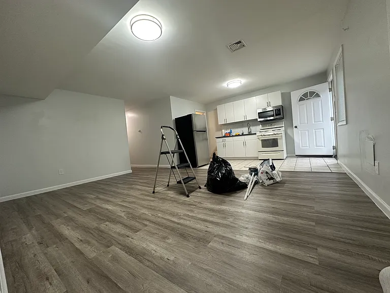 1515 Dwight Pl #A — Photo 1