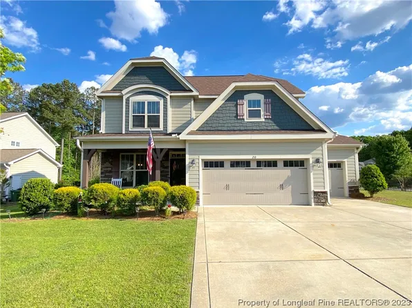 20 Wicker Cir, Spring Lake, NC 28390