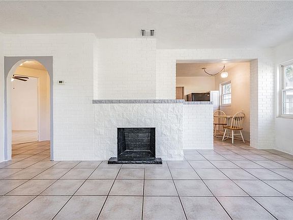3rd image of 770 26th Ave S