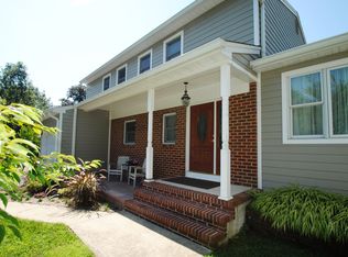 25 University Dr, Hamilton, NJ 08619