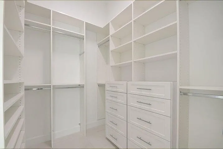 12832 Veneto Springs Dr — Photo 16