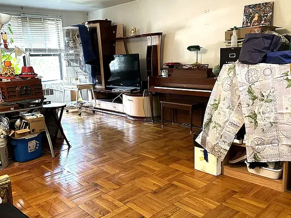 33-06 92nd Street image 14 of 26