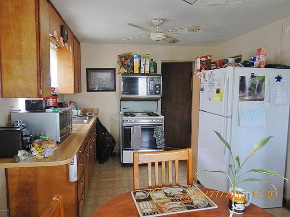 3rd image of 98 E Marion Ave