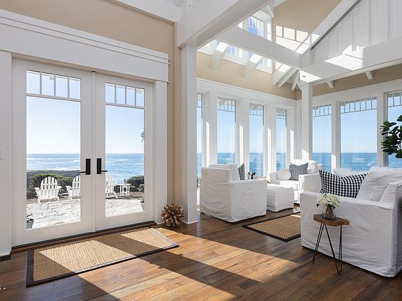 5th image of 520 SW Cove Point