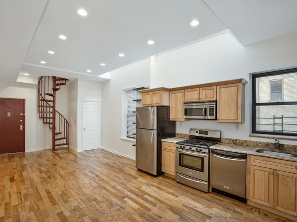 362 Eastern Parkway image 1 of 6