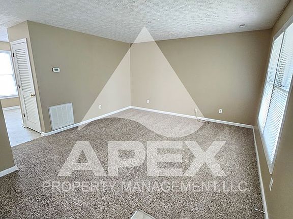 3rd image of 5216 Bittersweet Rd #A