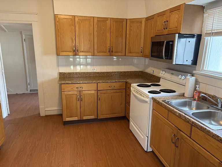 529 W Topeka Ave — Photo 5