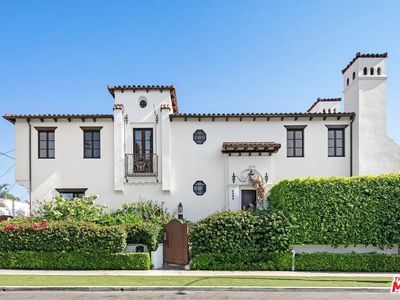 8066 Clinton St, Los Angeles, CA, 90048