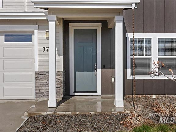 2nd image of 3729 S Maple Ridge Ave