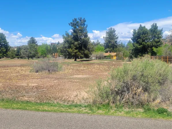 3700 E Montezuma Avenue, Rimrock, AZ 86335