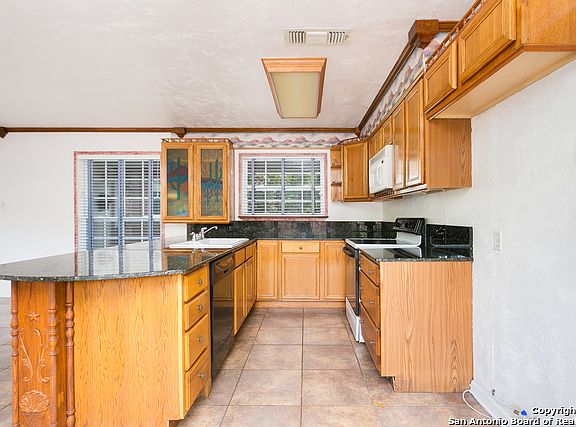 4th image of 7609 Green Glen Dr