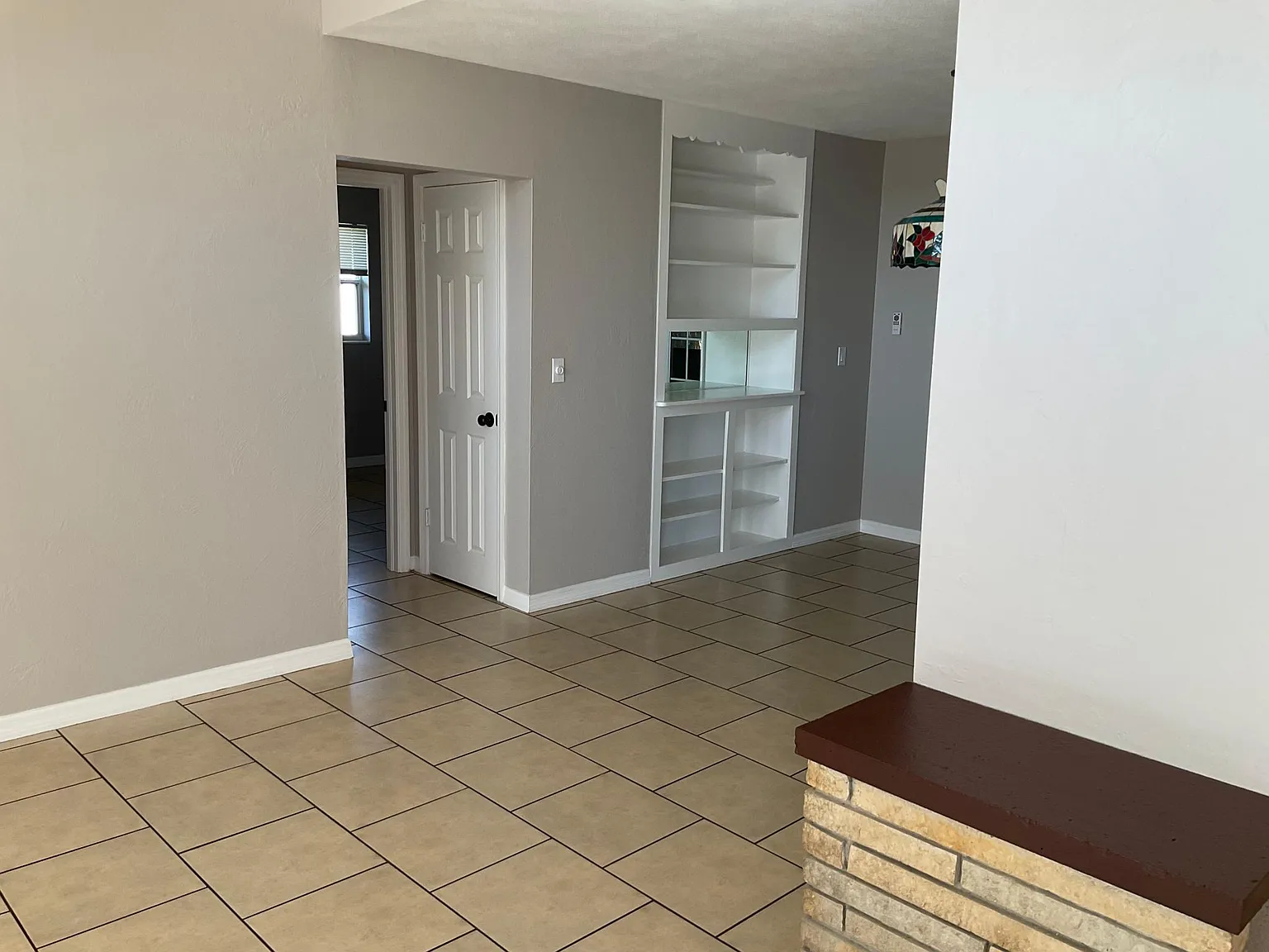 4250 Deerfield Dr — Photo 3