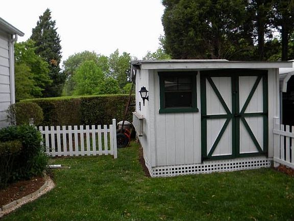 Garden shed