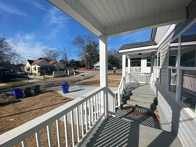 3 Ladson — Photo 3