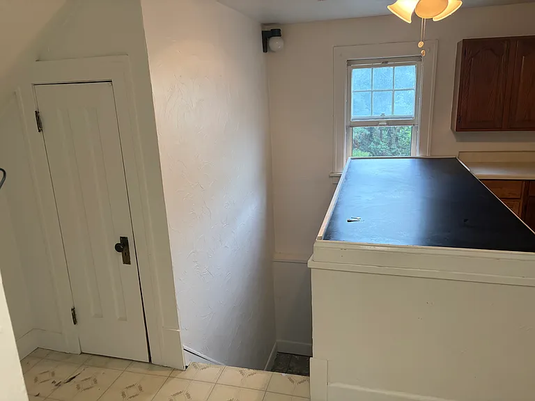 16704 Clifton Blvd — Photo 14